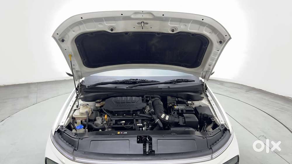 Hyundai Verna 1.5 Sx (o) Turbo Petrol Mt, 2023, Petrol