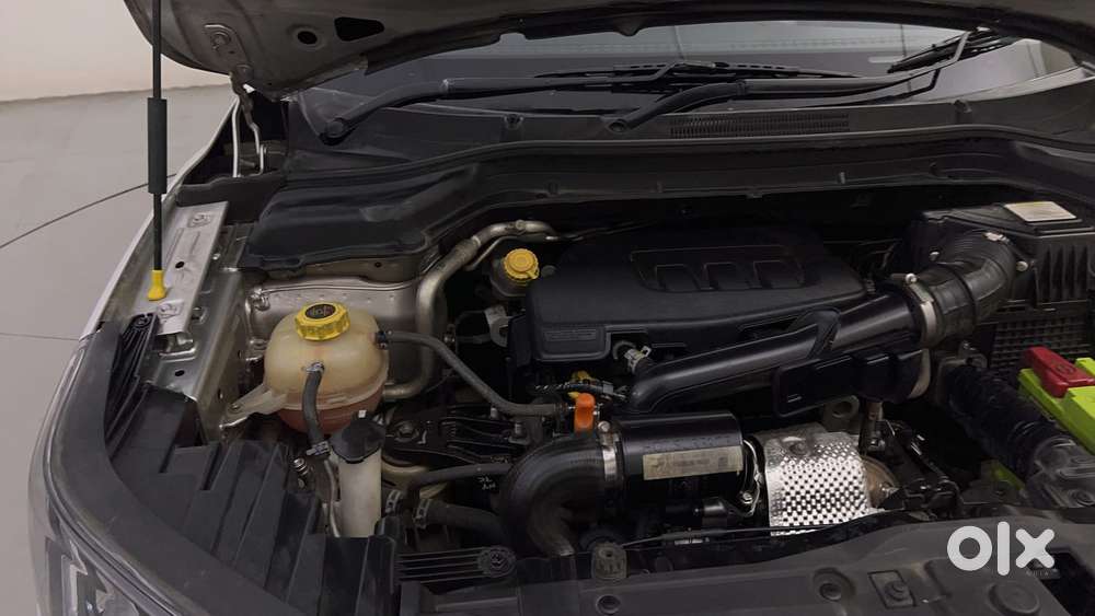 Mahindra Xuv300 W8 Option, 2022, Petrol