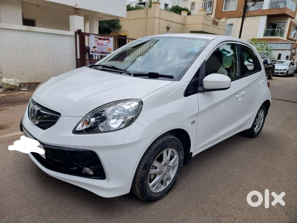 Honda Brio V Automatic, 2014, Petrol
