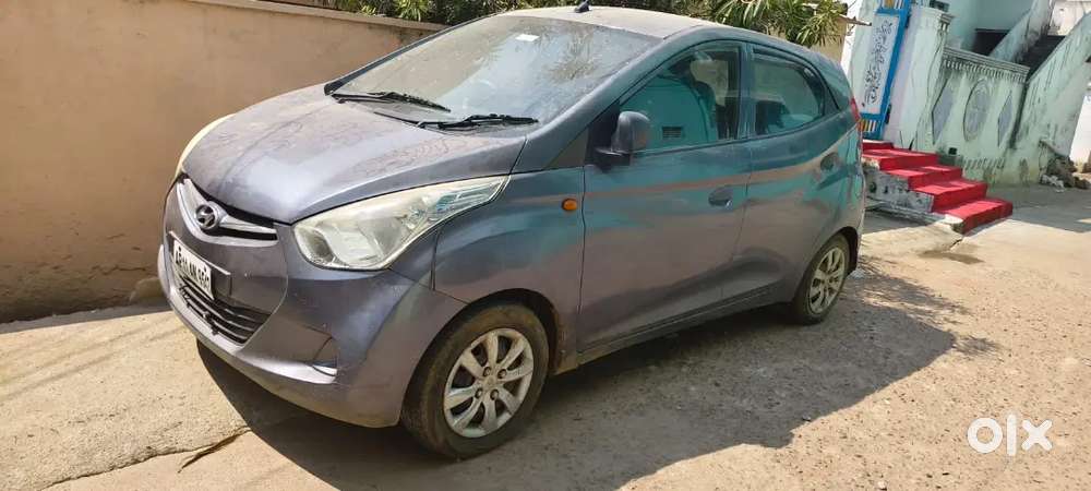 Hyundai Eon Magna 2012 Variant
