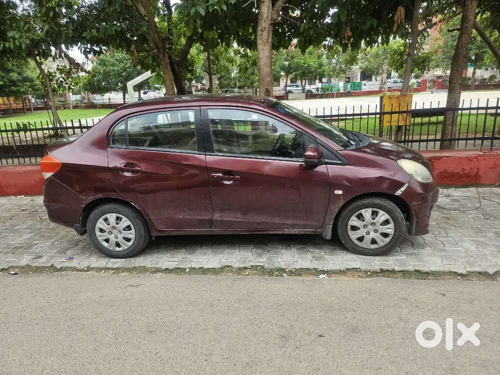 Honda Amaze  Petrol Orijnal Condtion, ब्रोकर फोन नहीं करें