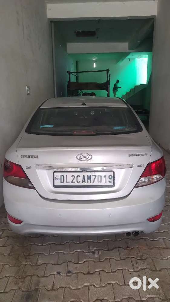 Hyundai Verna Fluidic 1.6 2012