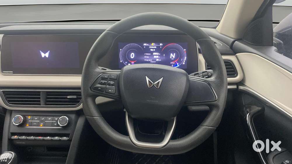 Mahindra Xuv700 2.2 Ax 5 Diesel Mt Str, 2022, Diesel