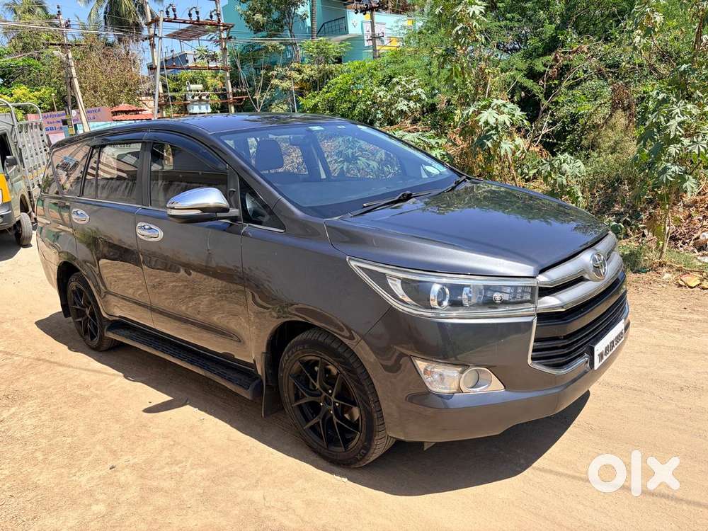 Toyota Innova Crysta 2.8 Z, 2016, Diesel