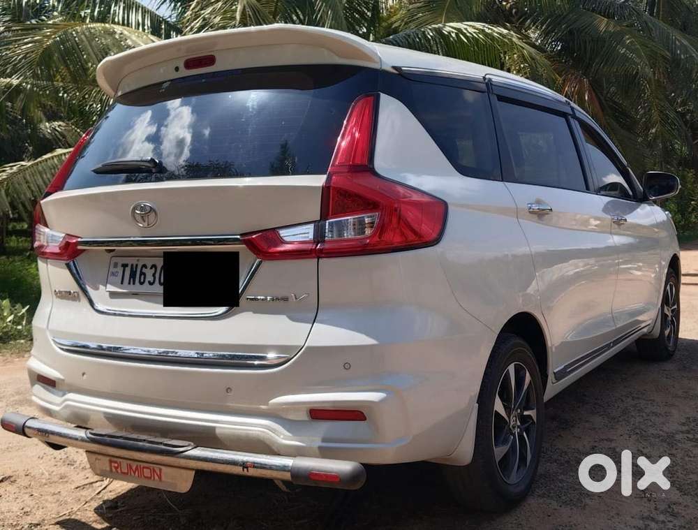 Toyota Rumion V Mt, 2023, Petrol