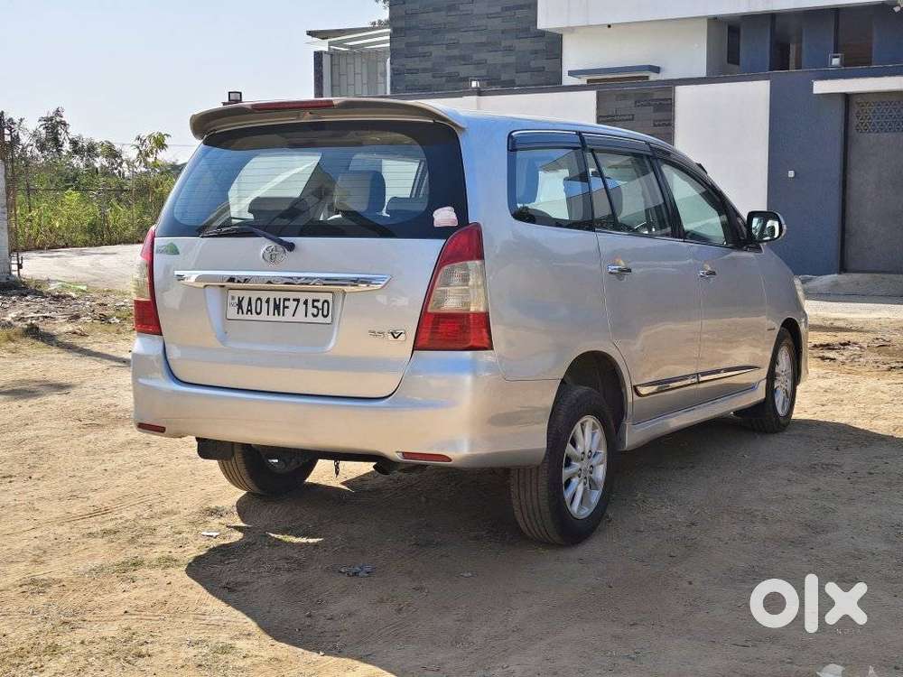Toyota Innova 2012-2013 2.5 E Diesel Ms 8-seater, 2013, Diesel