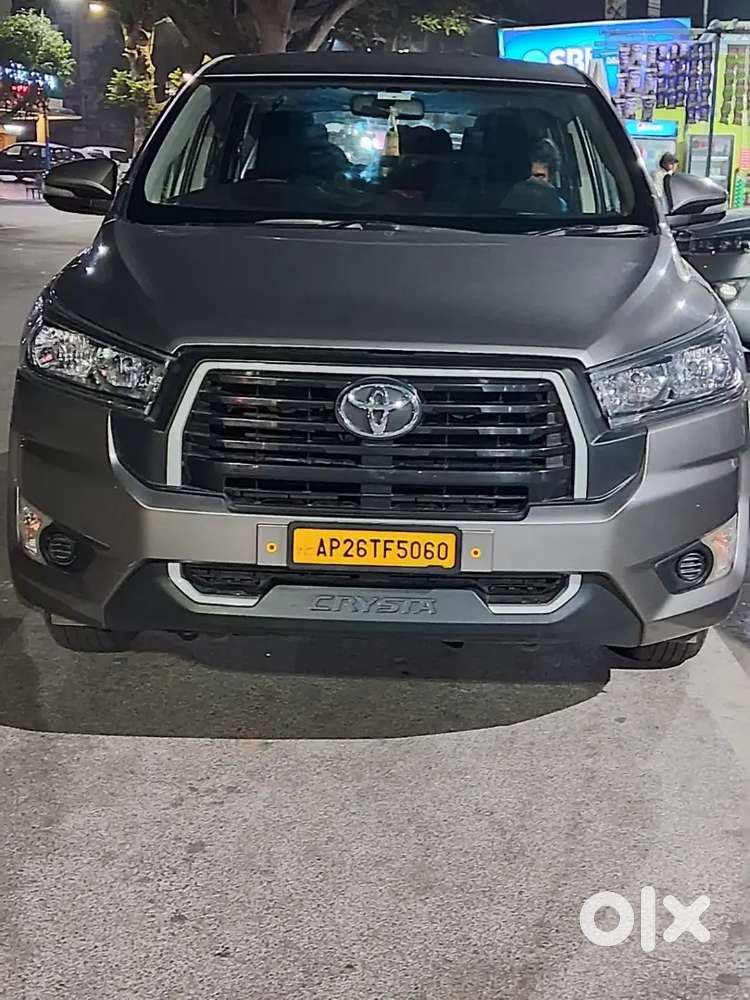 Toyota Innova Crysta 2017 Diesel 380000 Km Driven