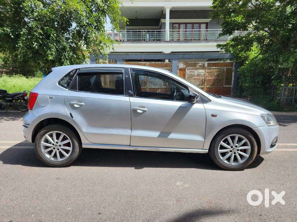 Volkswagen Polo Petrol Highline 1.2l, 2011, Petrol