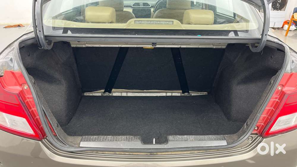 Maruti Suzuki Swift Dzire Amt Vxi, 2022, Petrol
