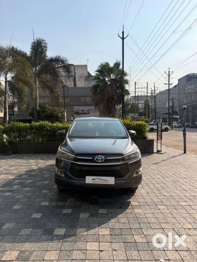 Toyota Innova Crysta 2.4 G Mt, 2018, Diesel
