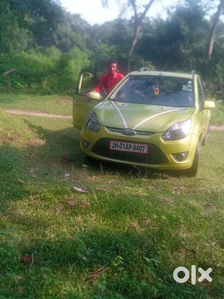 Ford Figo Petrol Titanium 2011