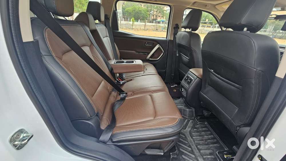 Mahindra Scorpio-n 2.0 Z8 L Petrol At 7 Str, 2025