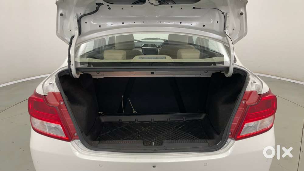 Maruti Suzuki Dzire 1.2 Zxi, 2023, Petrol