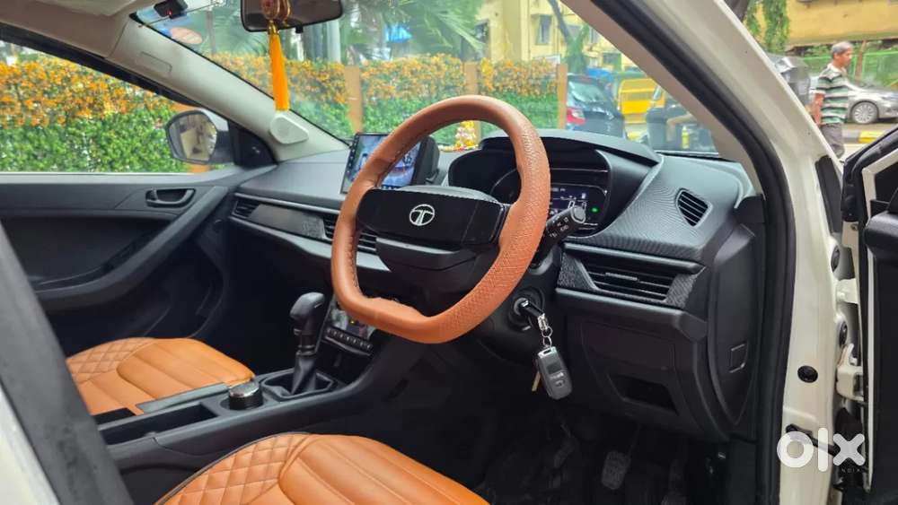 Tata Nexon, 2025, Petrol