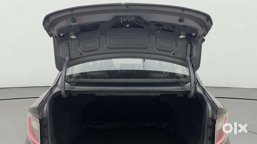 Hyundai Aura Sx Plus Automatic, 2020, Petrol