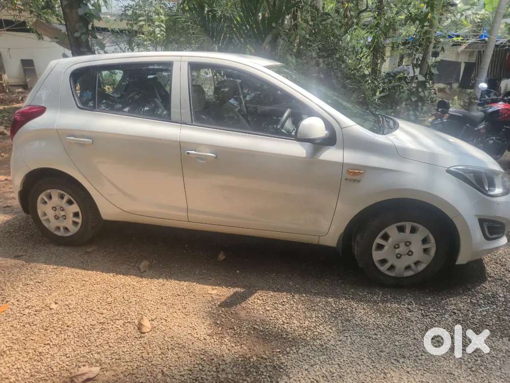Hyundai I20 2013 Petrol Well Maintained
