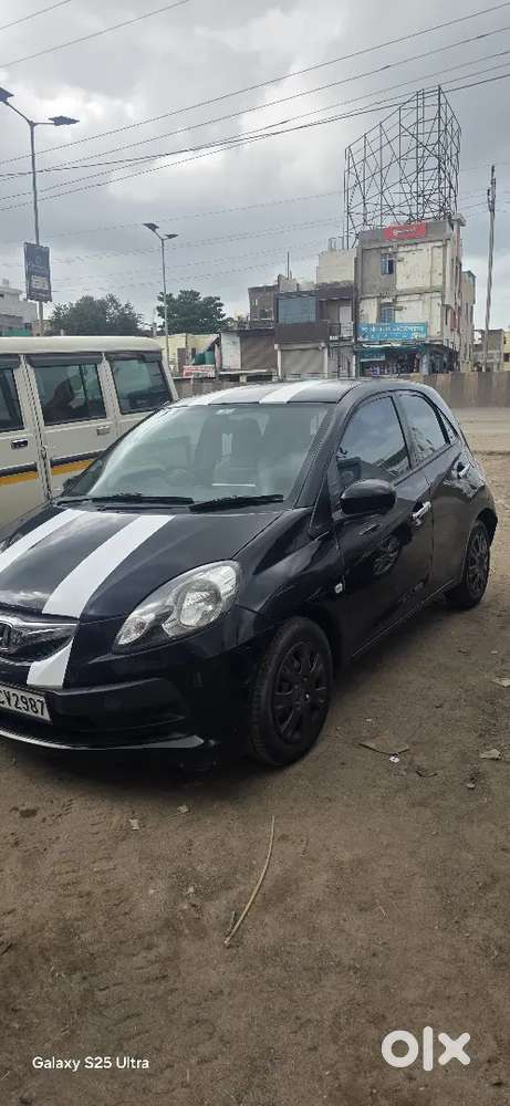 Honda Brio 2012 Manual Variant