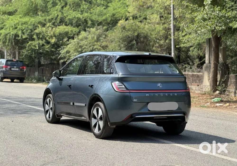 Mg Windsor Ev Essence Top Model