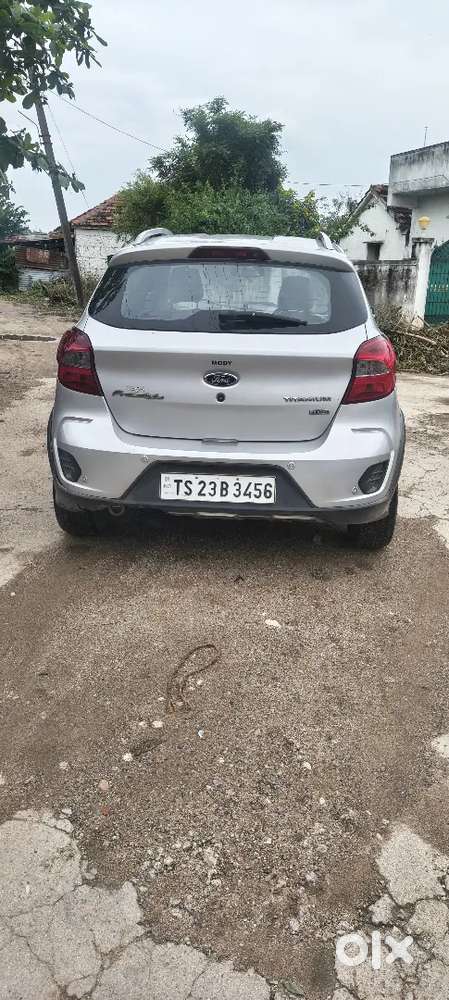 Ford Freestyle 
1500 Cc
Milage 22kmpl 
120k Running Kms

Insurance Jus