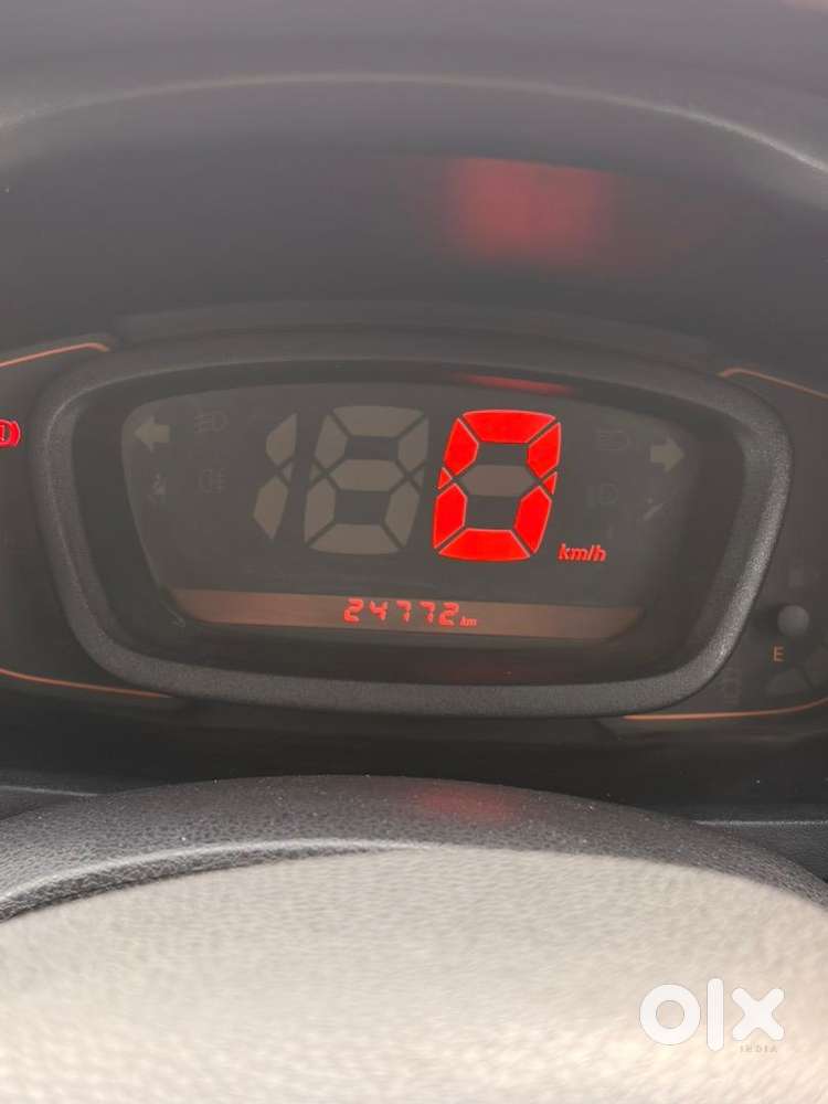 Renault Petrol Car 2017