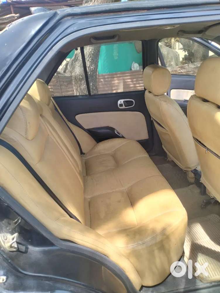 Maruti Suzuki Esteem 
Dec 2006