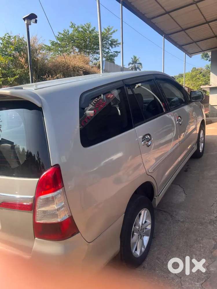 Toyota Innova Diesel 2012
