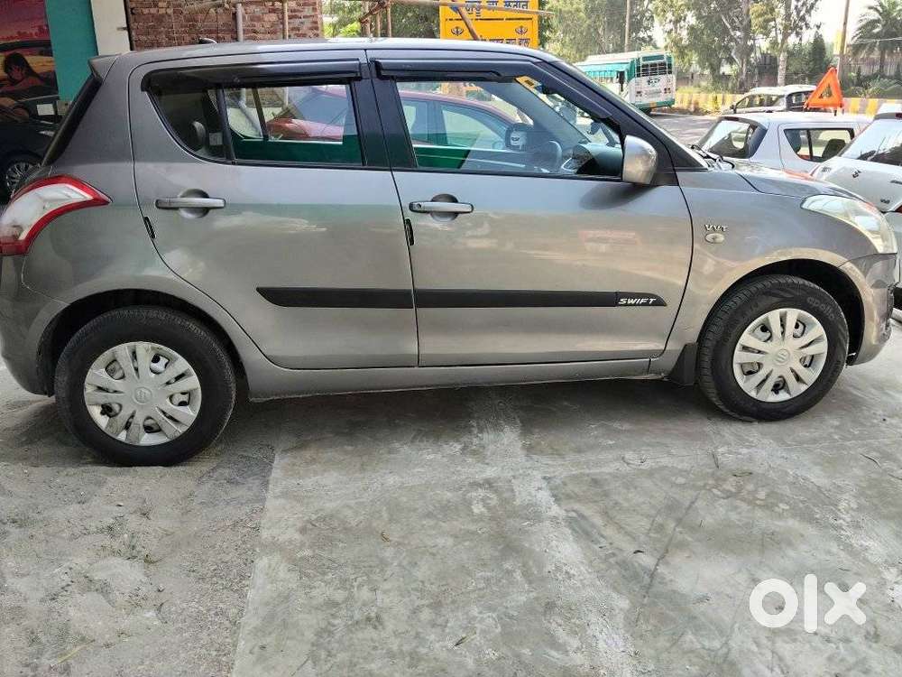 Maruti Suzuki Swift Lxi Optional-o, 2017, Petrol