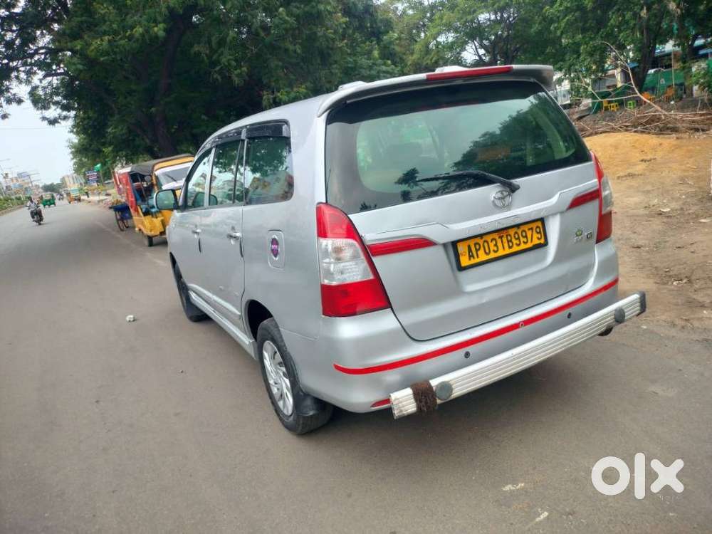 Toyota Innova 2.5 G (diesel) 8 Seater, 2014, Diesel