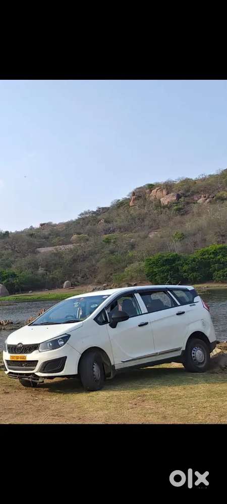 Mahindra Marazzo 1.5 M2 Diesel 2020 Yellow