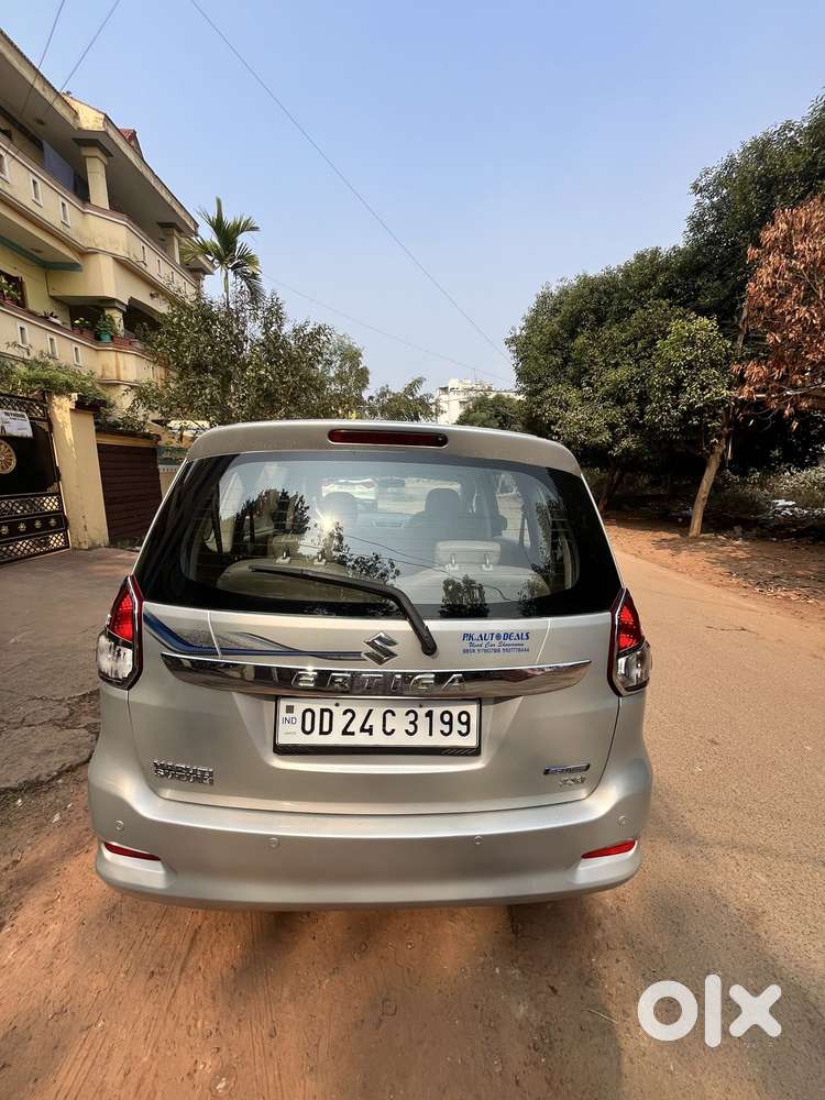 Maruti Suzuki Ertiga Zxi Shvs, 2017, Petrol