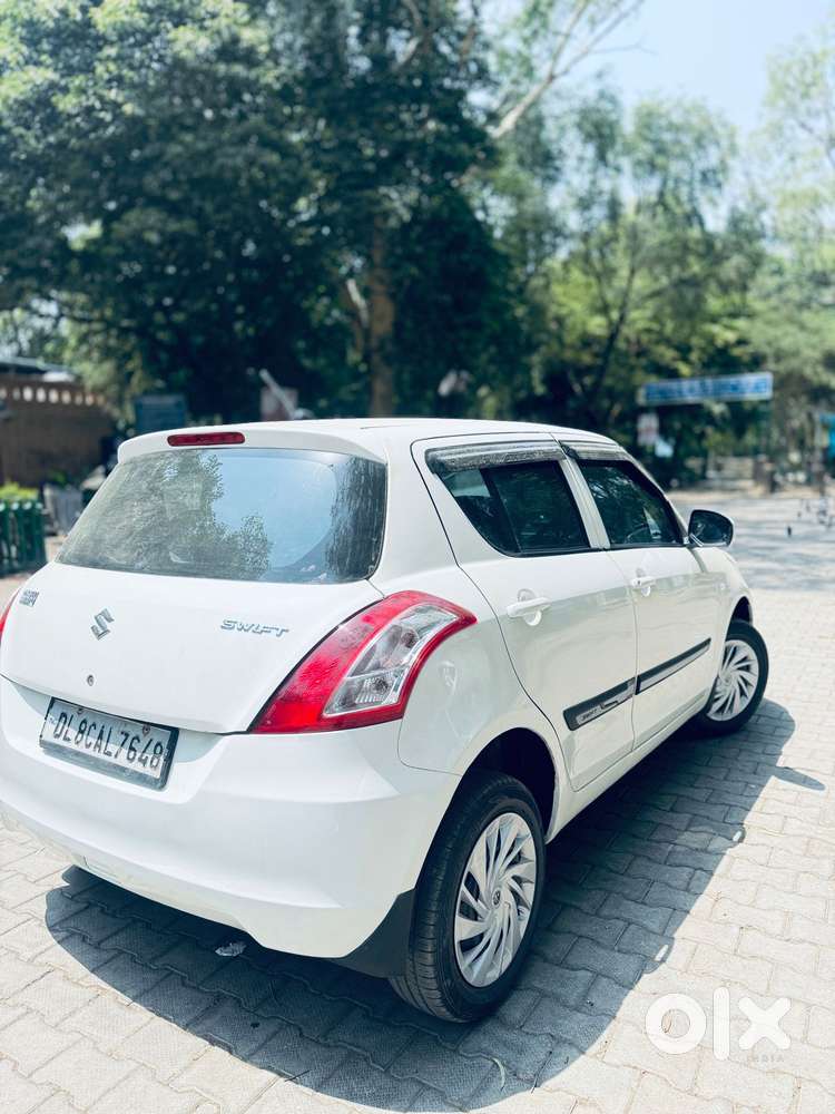 Maruti Suzuki Swift Lxi Optional-o, 2016, Cng & Hybrids