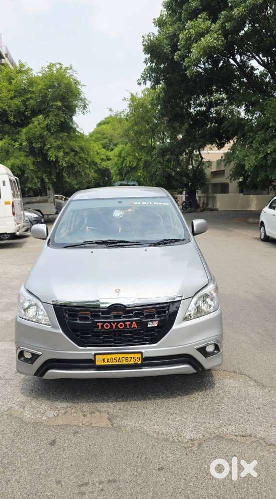 Toyota Innova 2.5 G (diesel) 8 Seater, 2016, Diesel