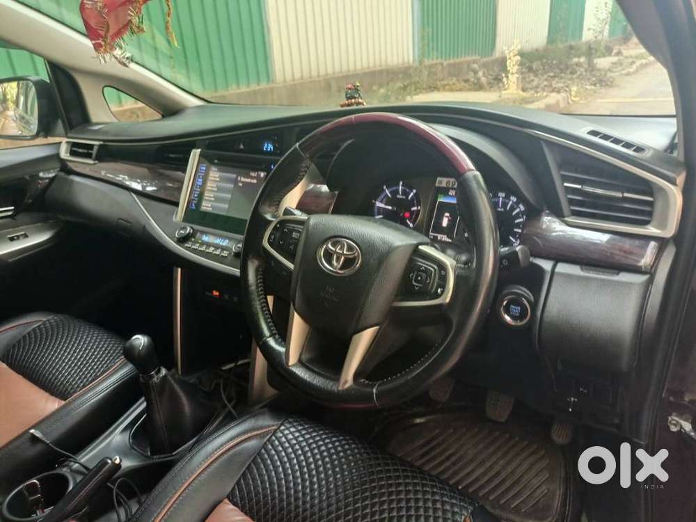 Toyota Innova Crysta 2.4 V, 2017, Diesel