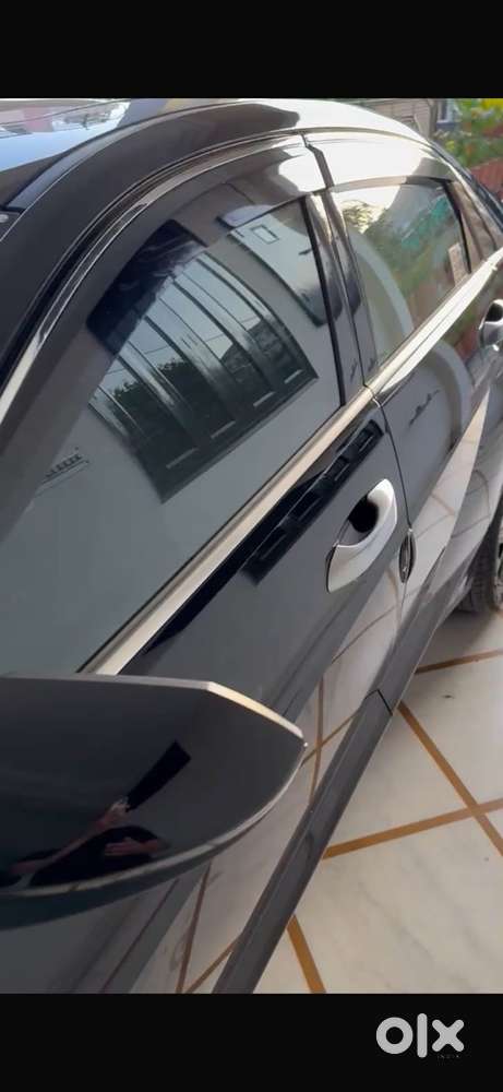 Hyundai With 11000 Km 2025