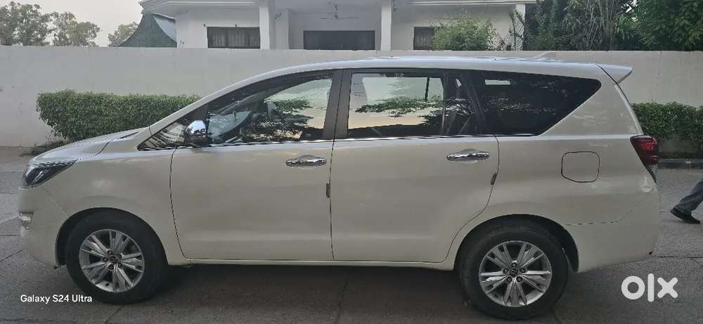 Toyota Innova Crysta 2018