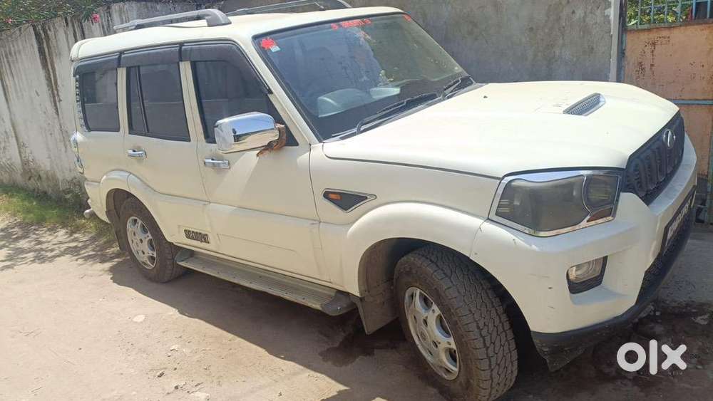 Mahindra Scorpio 2015 Diesel Well Maintained