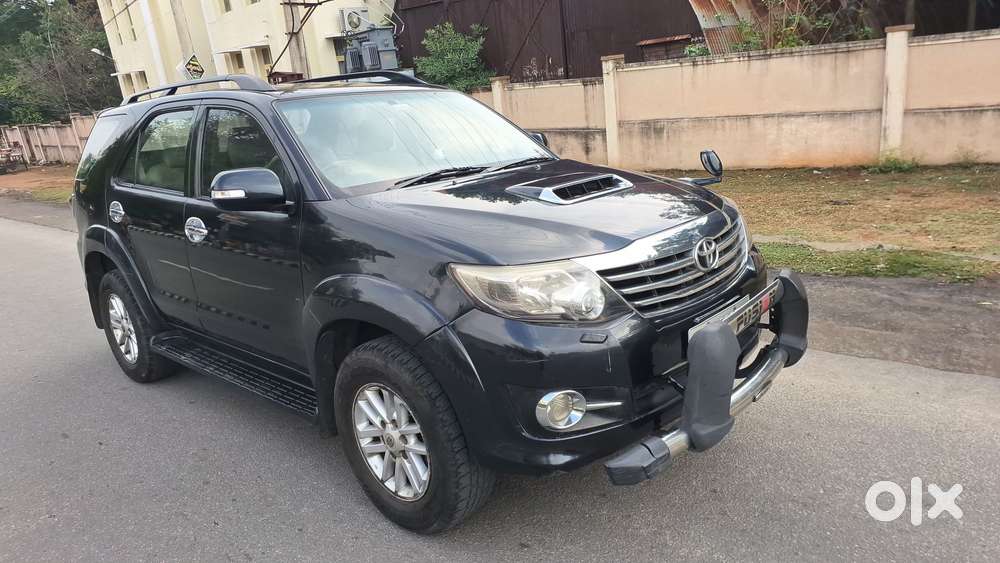 Toyota Fortuner 3.0 4x2 Mt, 2012, Diesel