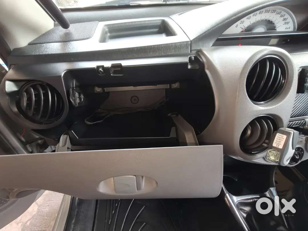 Toyota Etios Liva 2011 Petrol Well Maintained