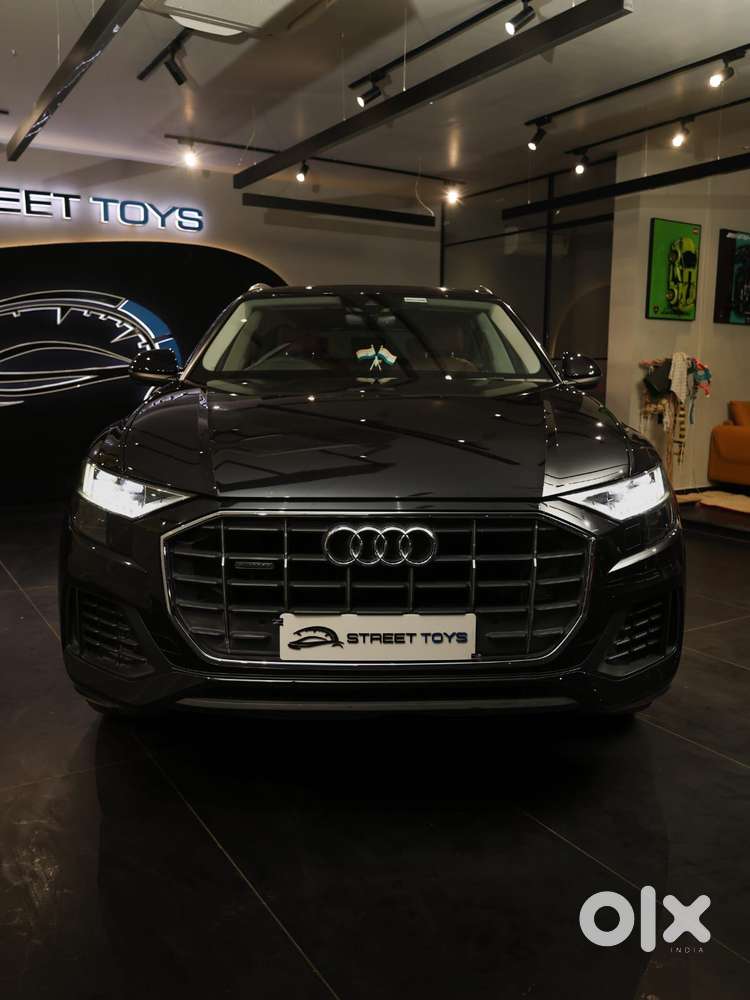 Audi Q8 3.0 Celebration Edition, 2021, Petrol