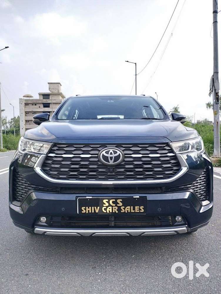Toyota Innova Hycross 2.0 Vx Hybrid 8 Str, 2023, Petrol