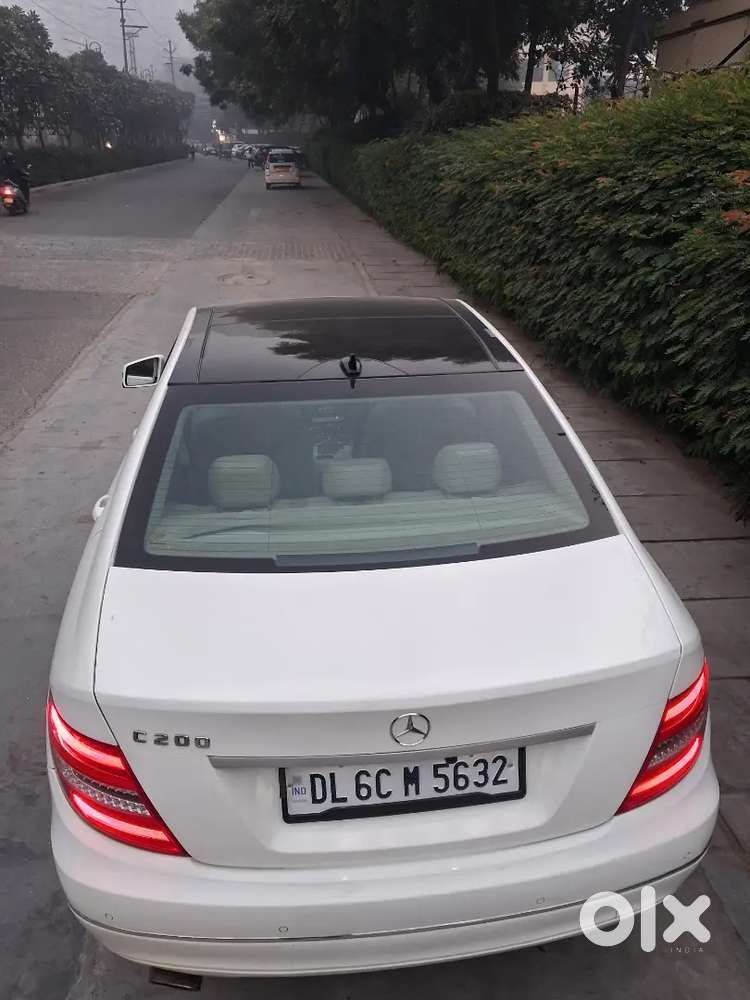 Mercedes-benz C Class 2013 Petrol 25111 Km Driven