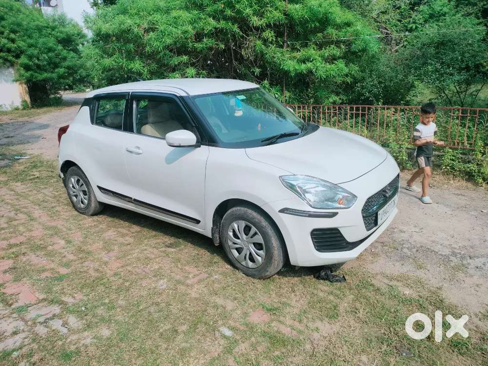 Maruti Suzuki Swift 2022 Petrol 31000 Km Driven