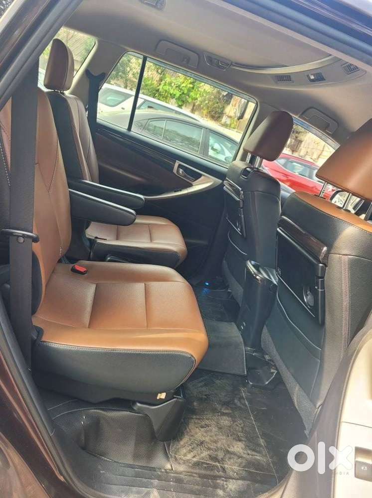 Toyota Innova Crysta 2.8z Automatic, 2019, Diesel