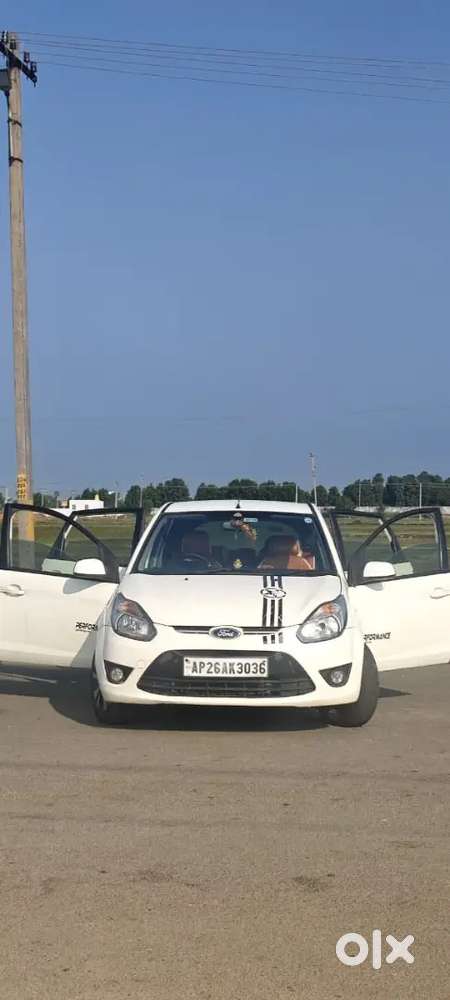 Ford Figo 2011 Diesel 103000 Km Driven