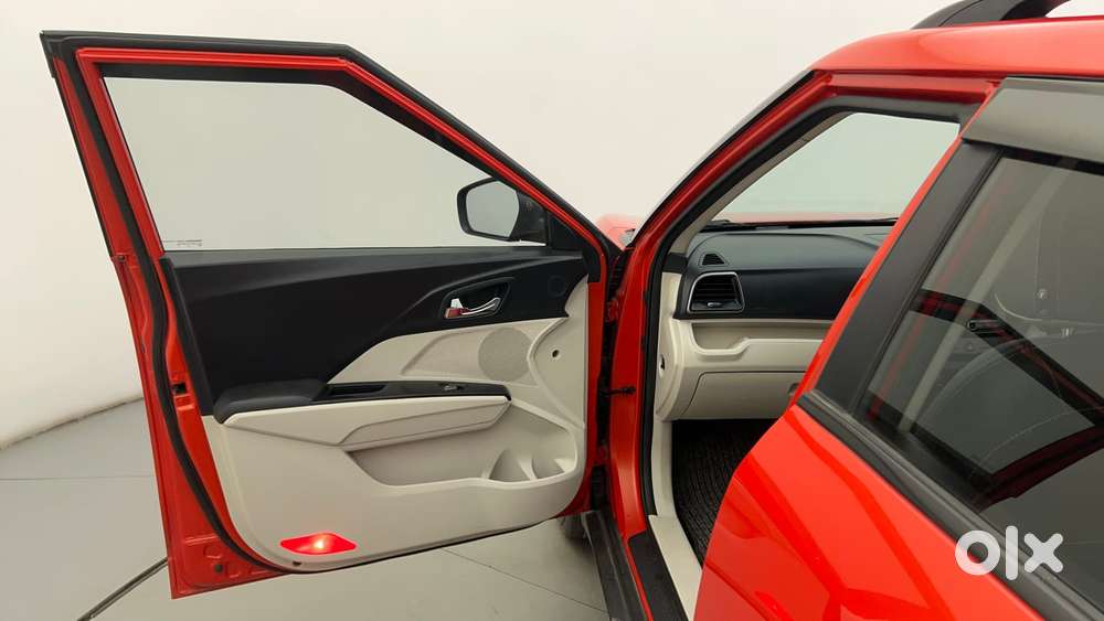 Mahindra Xuv300 W8, 2019, Petrol
