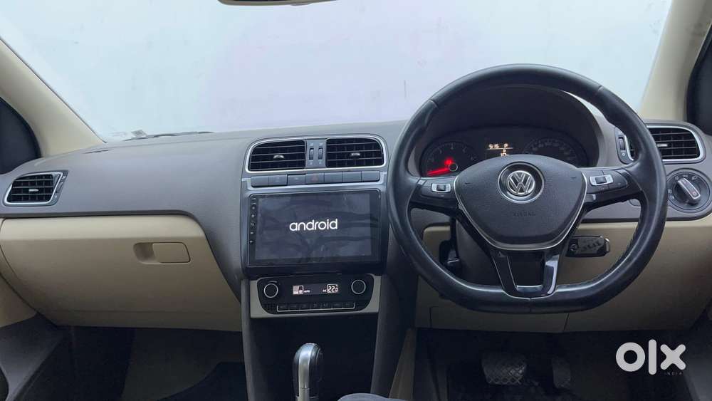 Volkswagen Vento 1.2 Tsi Highline At, 2017, Petrol