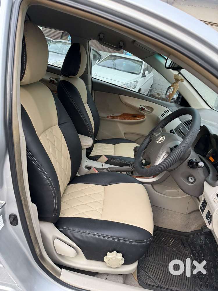 Toyota Corolla Altis Gl, 2010, Petrol