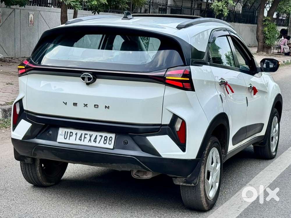 Tata Nexon Pure 1.2 S Revotron Petrol 6 Mt, 2024, Petrol