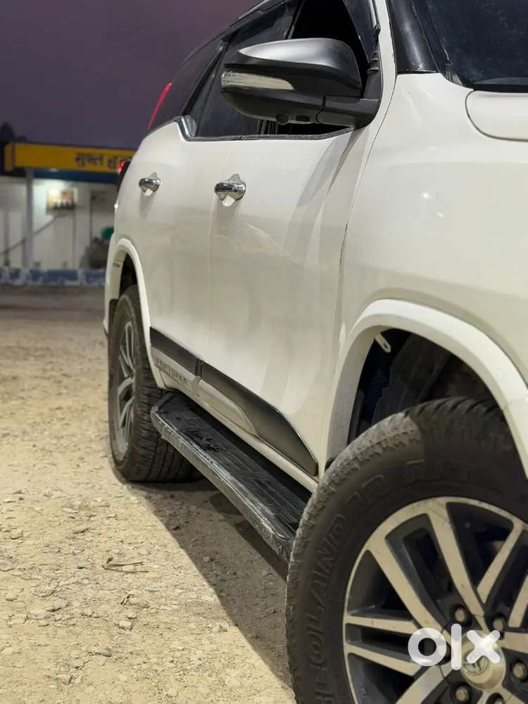 Urgent Sale Fortuner Legender Converted  Vip No.  New Tyre Yokohama