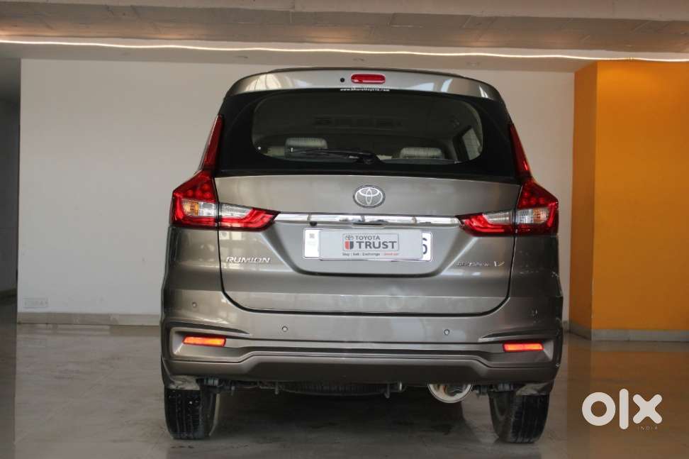 Toyota Rumion V At, 2025, Petrol